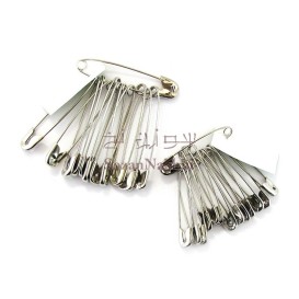 سنجاق قفلی نقره ای