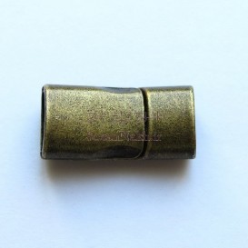 سگک دستبند طرح زبانه آهن ربا دار