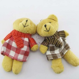 عروسک خرس با لباس زمستانی