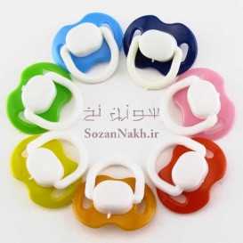 پستونک عروسک با دسته سفید پستونک عروسک با دسته سفید