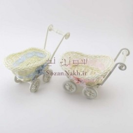 کالسکه کوچک با سبد بافت حصیری