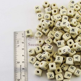مهره چوبی مکعب سفید حروف الفبا سایز 10