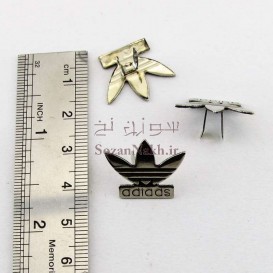 بج سینه فلزی آدیداس گل نقره ای _ کد 175