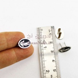 بج سینه فلزی لاگوست قاب بیضی مشکی _ کد 173