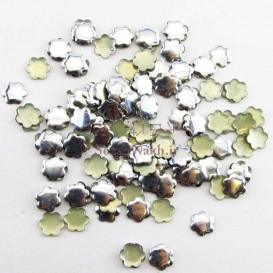 گل نقره ای کوچک اتویی