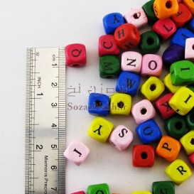 مهره چوبی مکعب رنگی حروف الفبا سایز 10